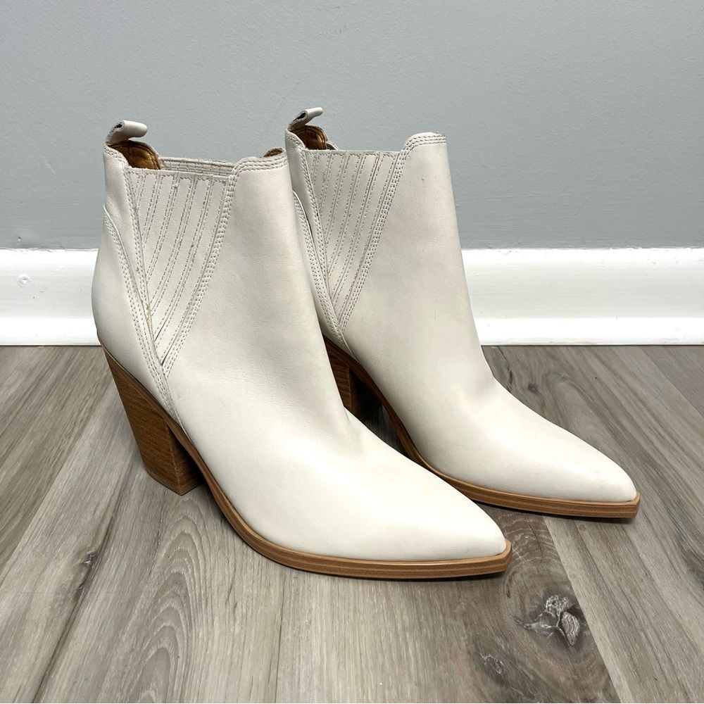 Marc Fisher Boots‎ Women’s 9 Gadri White Leather Heeled Pointed Toe Ankle